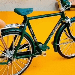 DIY Retro-Fahrradmodell Zusammenbauversion aus Metalllegierung | Mini-Bike - Preview GIF