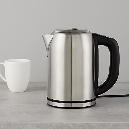 Amazon Basics Edelstahlwasserkocher (1,7L) mit Digitalanzeige und Warmhaltefunktion