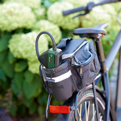 Bosch 'EasyPump' Elektrische Mini-Luftpumpe: Autostop-Funktion, LED, USB-Aufladung