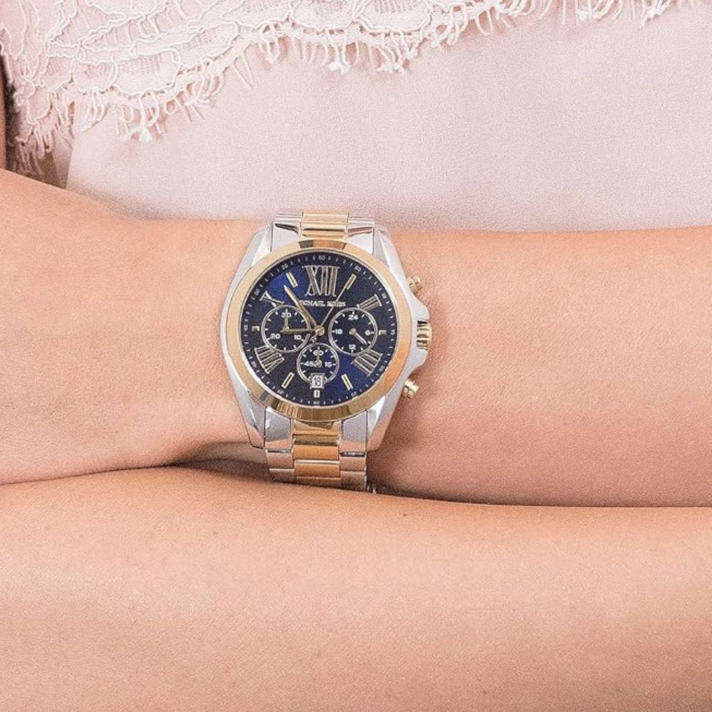 MICHAEL KORS Bradshaw Uhr für Damen | Chronograph-Uhrwerk mit Edelstahl- oder Lederarmband 1