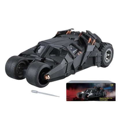 Batmobile Tumbler Modellauto (1:18): Metall, Licht & Sound, Sprühfunktion mit Geschenk-OVP