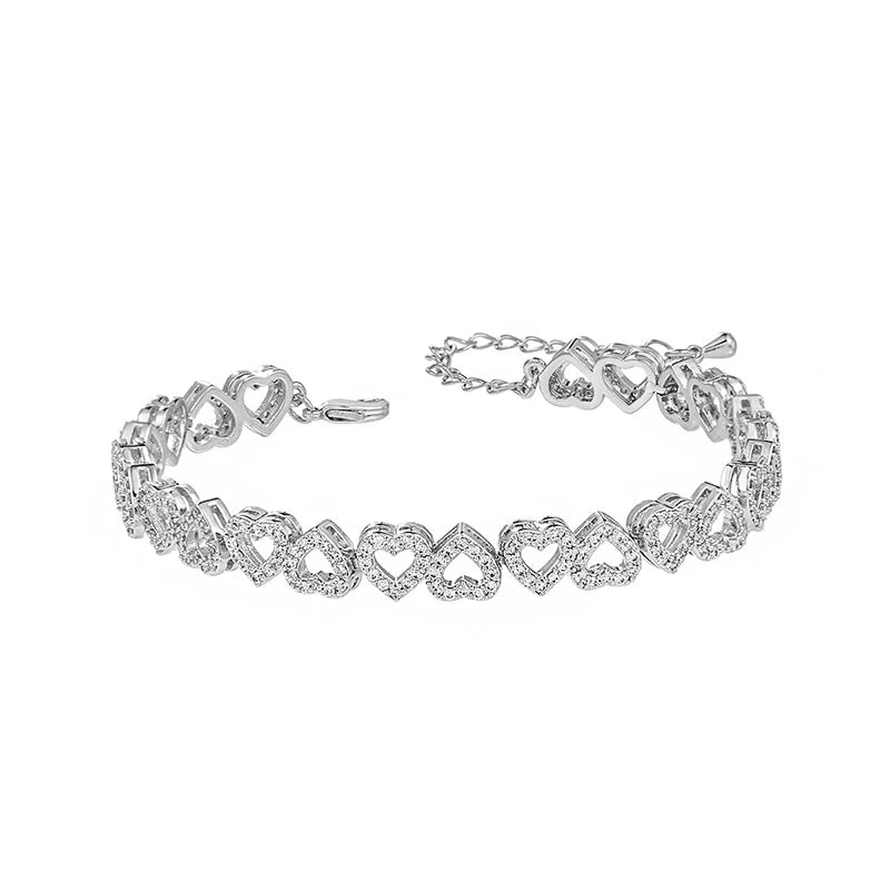 Herzarmband für Damen | Vergoldet/Silberplattiert mit Zirkonia: Elegantes Geschenk (Silber)