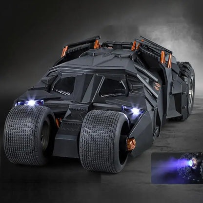 Batmobile Tumbler Modellauto (1:18): Metall, Licht & Sound, Sprühfunktion mit Geschenk-OVP