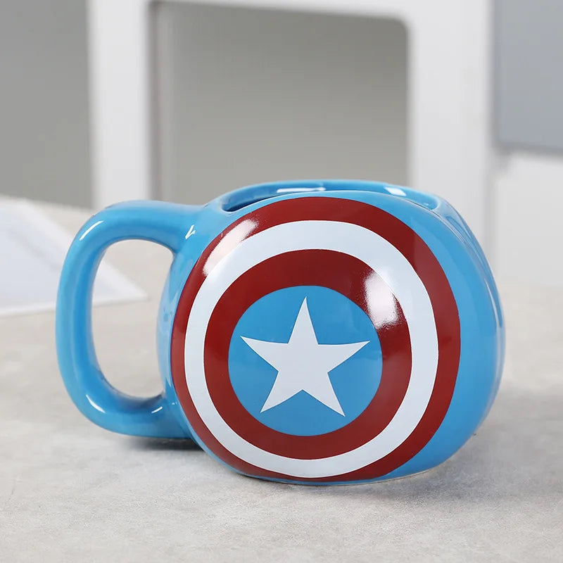 Keramik Kaffeetassen mit Superhelden-Design für Kaffee, Milch & Tee | Geschenkidee (Captain America - Schild)