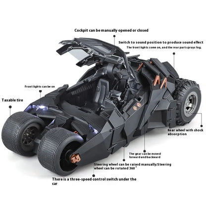 Batmobile Tumbler Modellauto (1:18): Metall, Licht & Sound, Sprühfunktion mit Geschenk-OVP